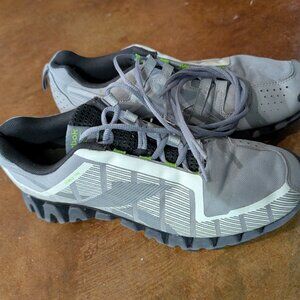 Reebok mens zigwild size 10.5